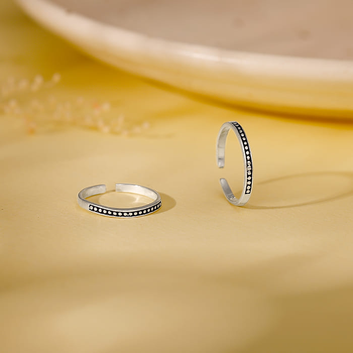 Oxidised Silver Bead Toe Rings
