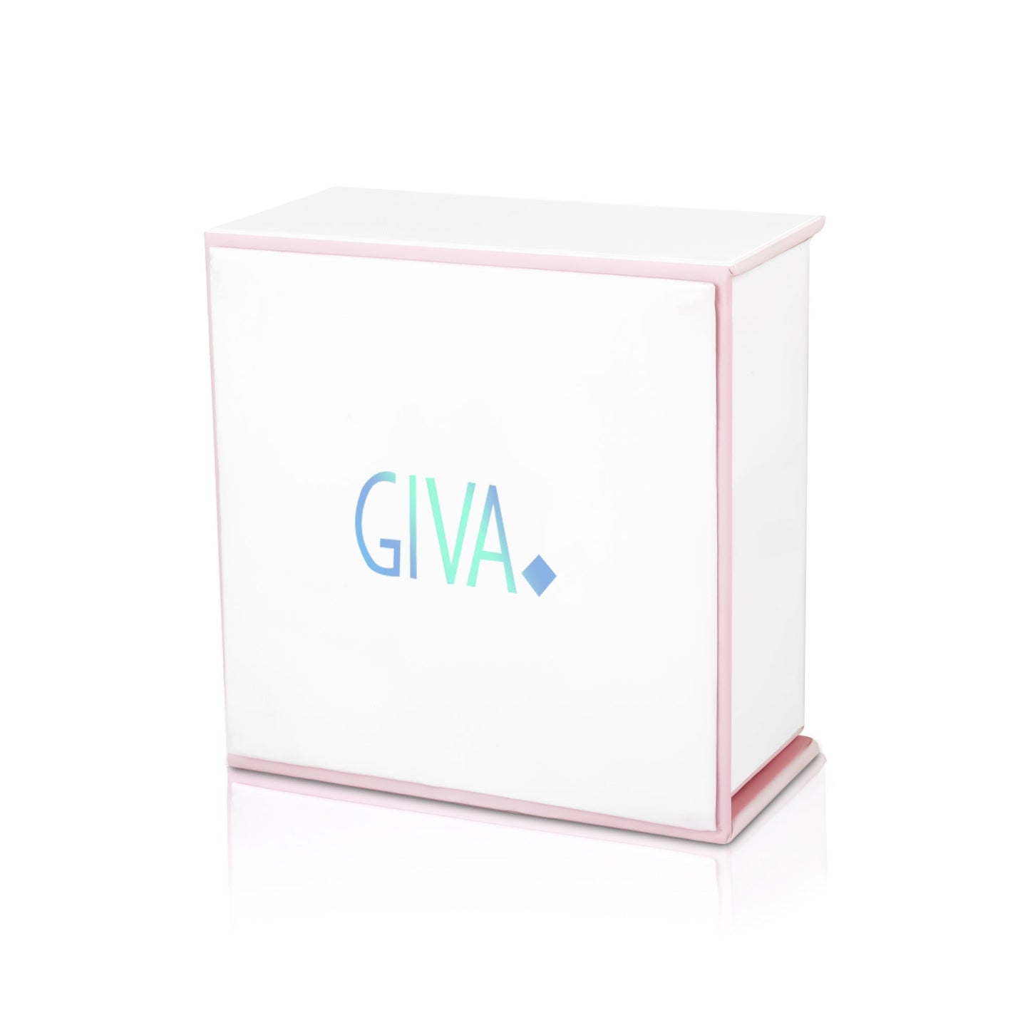 Anushka Sharma Silver Solitaire Heart Pendant with Link Chain