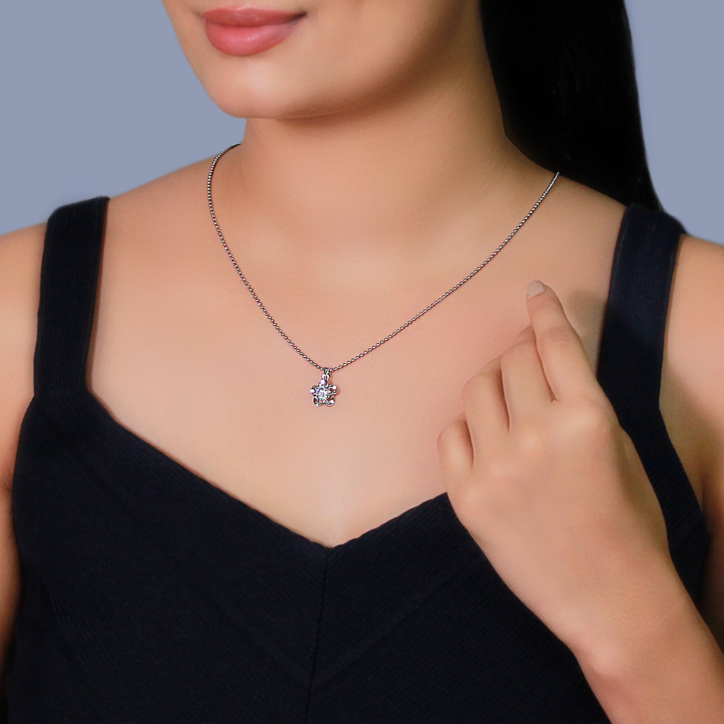 Silver Zircon Flower Pendant with Link Chain