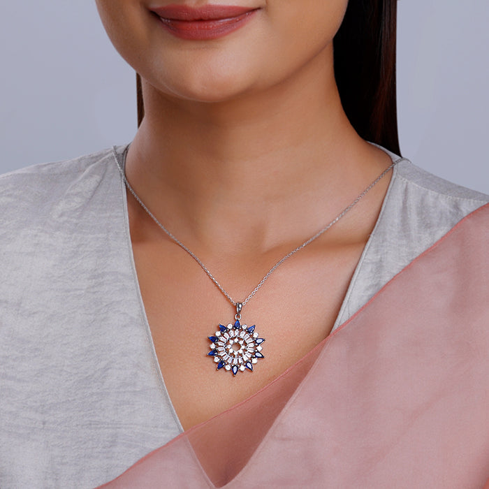 Silver Flourishing Pendant With Link Chain