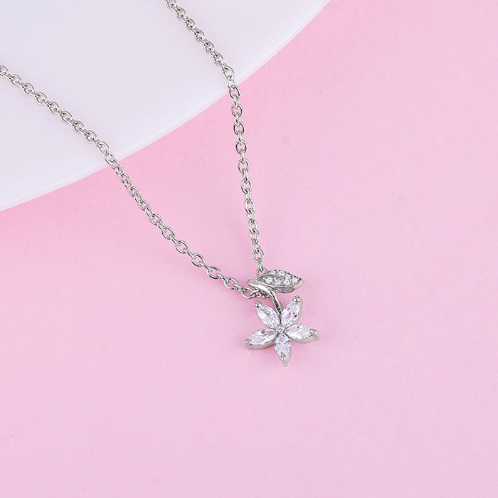 Silver Classic Floral Pendant with Link Chain