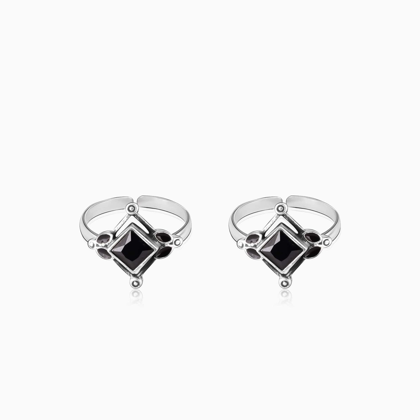 Silver Oxidised Regalia Toe Rings