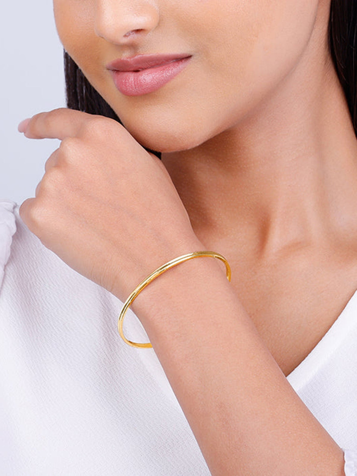 Golden Glimmering Grace Bangle