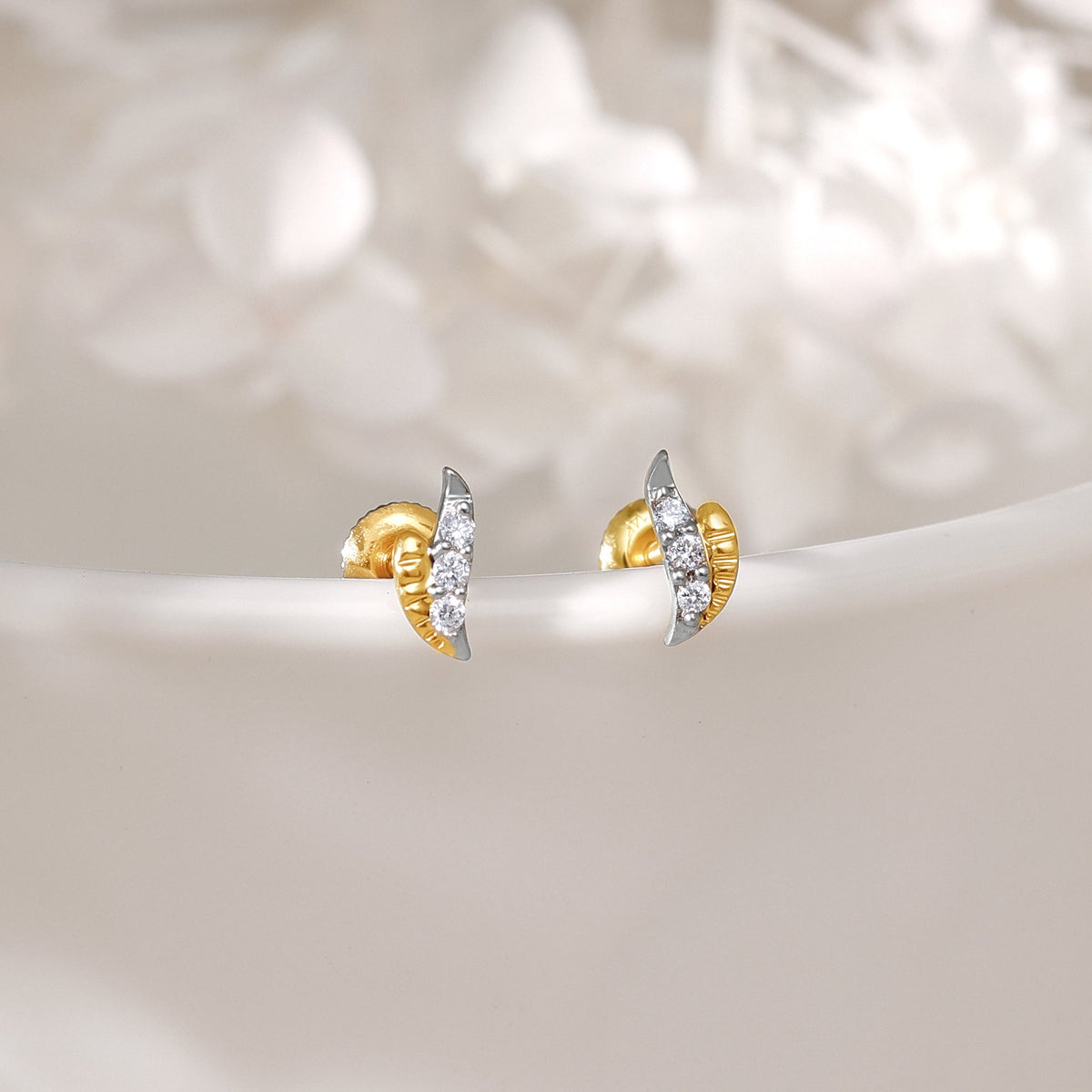 Gold Wavy Diamond Stud Earrings