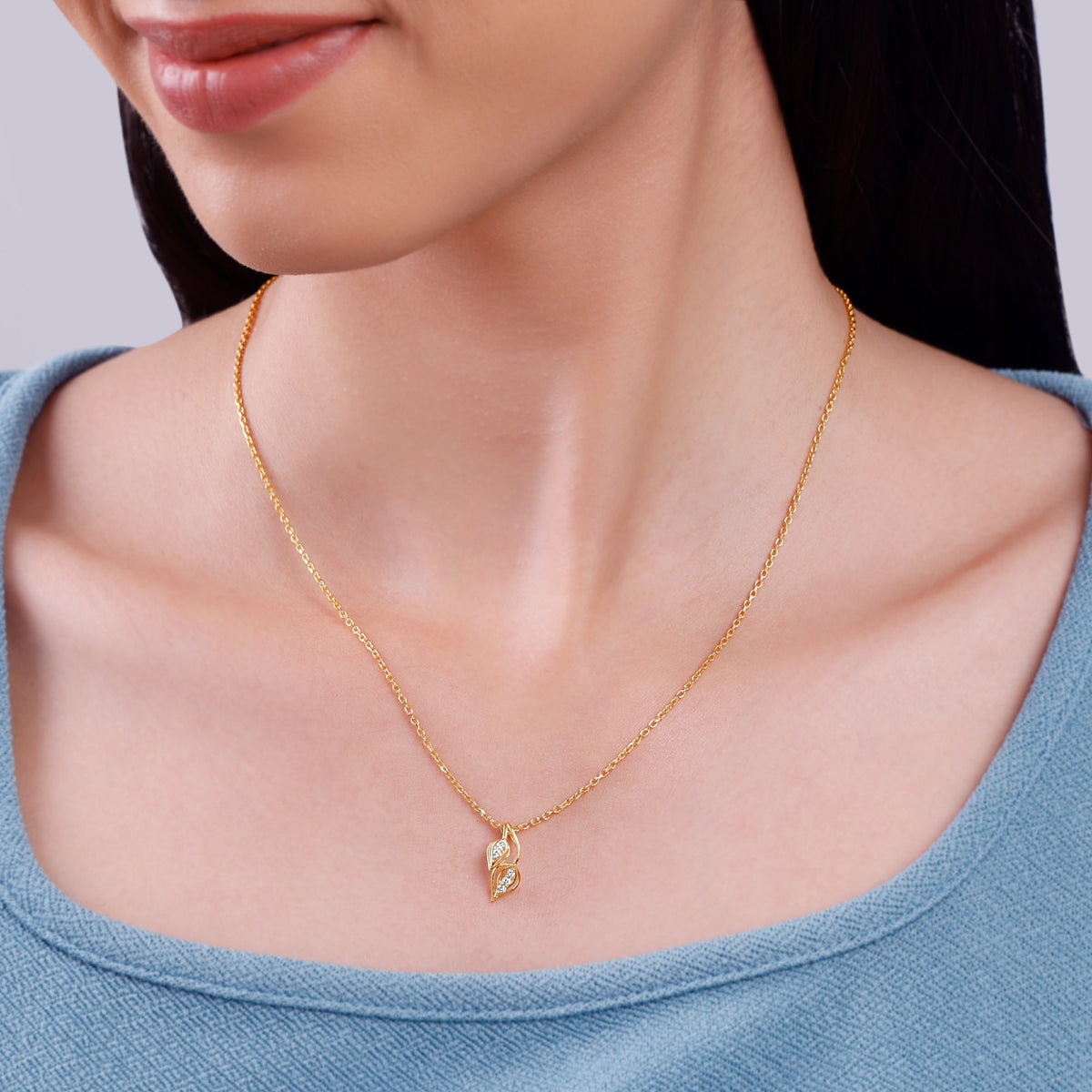 Gold Radiant Vein Lab Grown Diamond Pendant