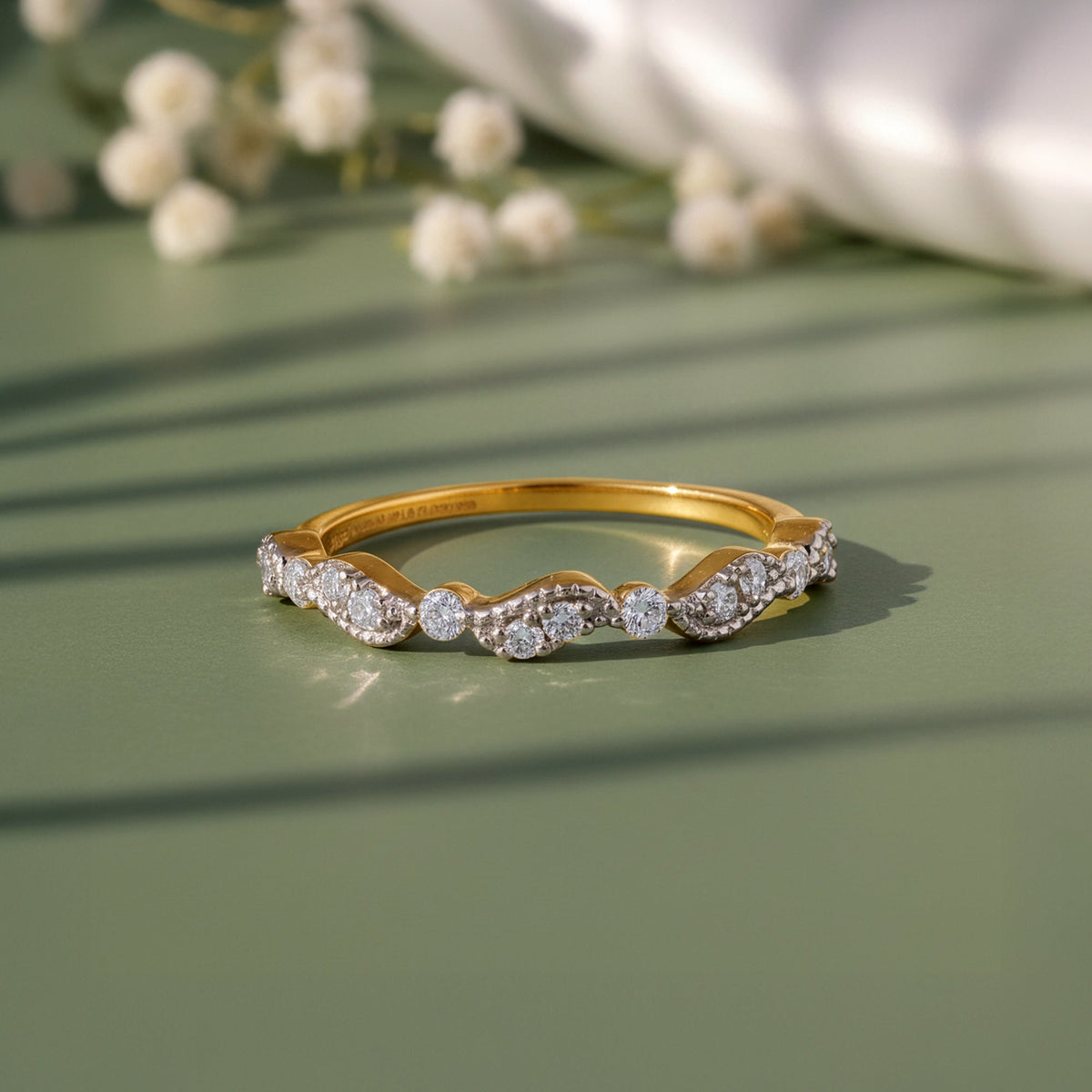 Gold Auryne Lab Grown Diamond Ring