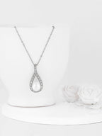 Kriti Sanon Silver Tear Drop Pearl Pendant With Link Chain