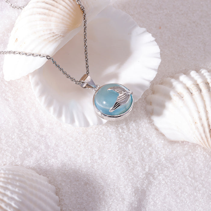 Silver Gleaming Blue Fish Tail Pendant with Link Chain