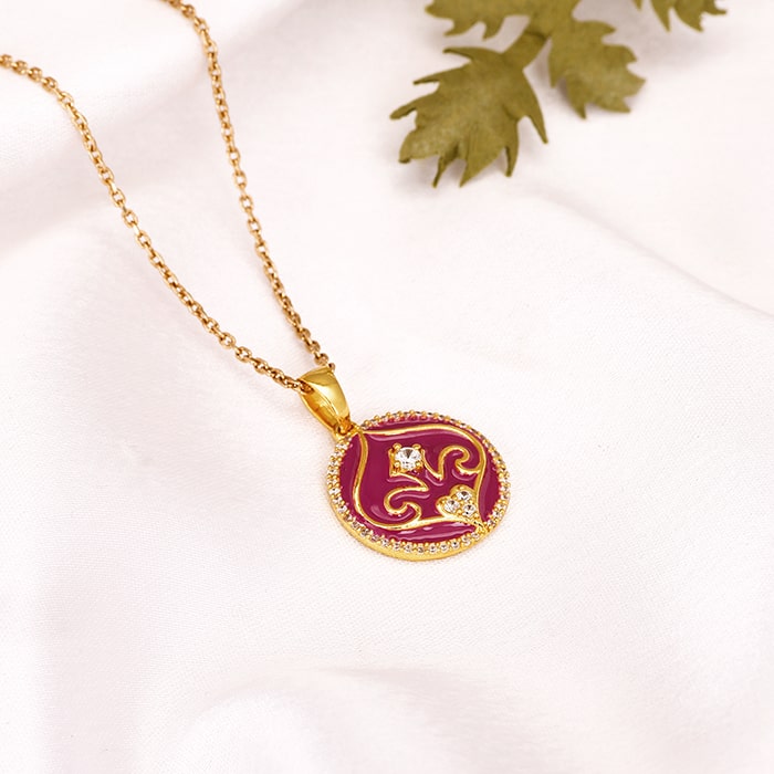 Golden Taj of Love Pendant with Link Chain