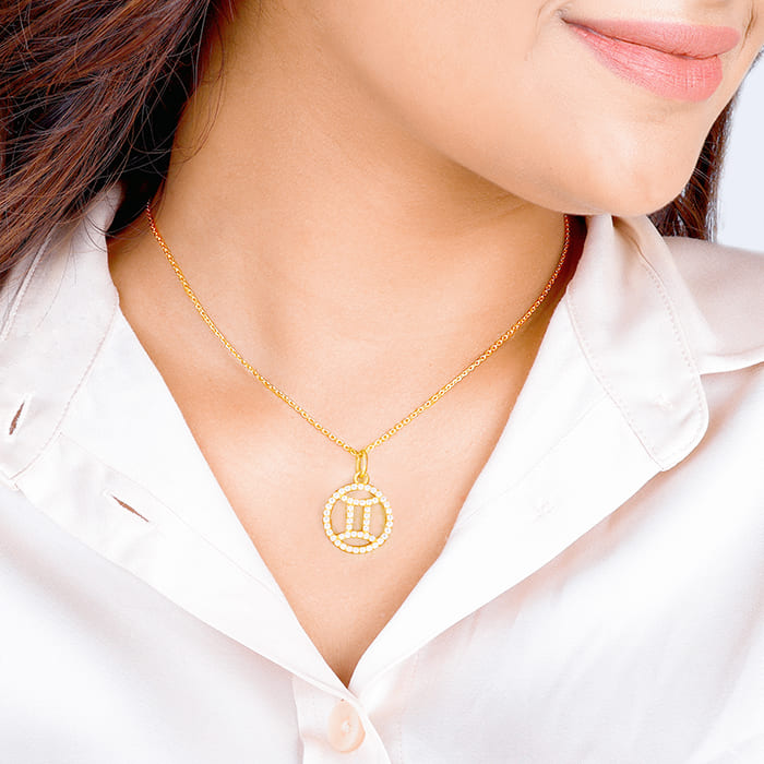 Golden Gemini Pendant With Link Chain