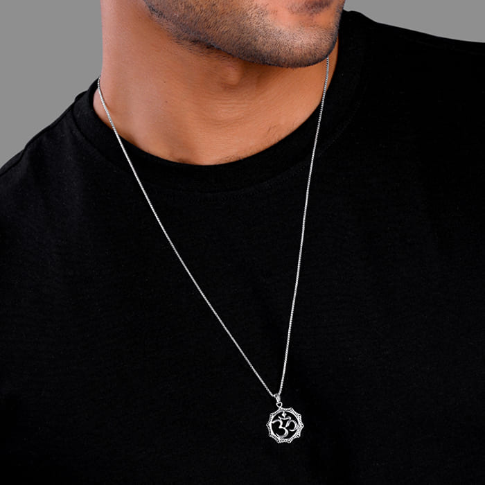 Silver Graceful Om Pendant With Box Chain For Him