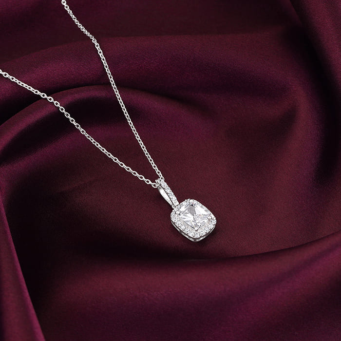 Silver Vesper Pendant With Link Chain