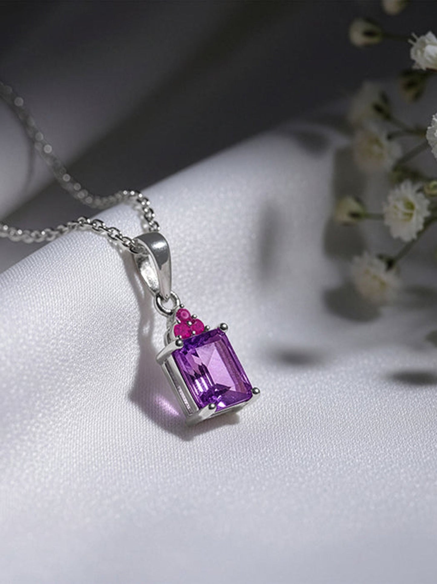 Silver Amethyst Pendant With Link Chain