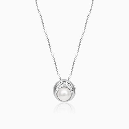 Silver twirling peral