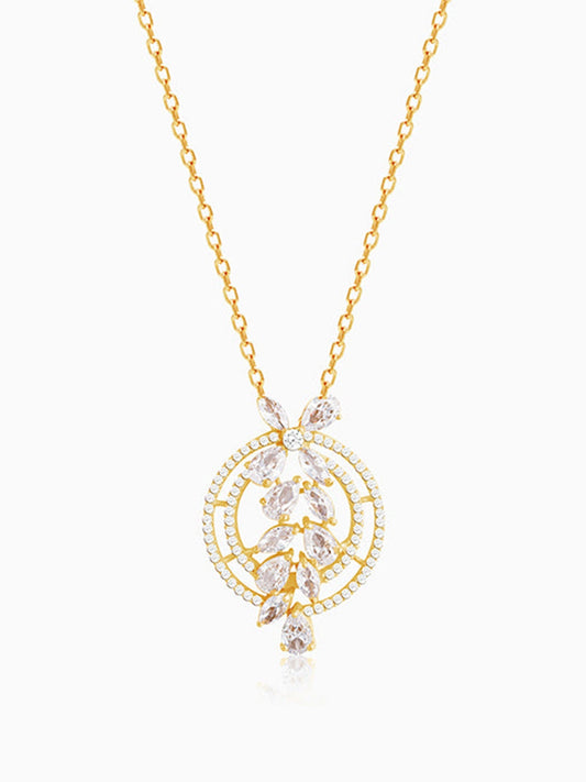 The White Periwinkle Pendant With Link Chain