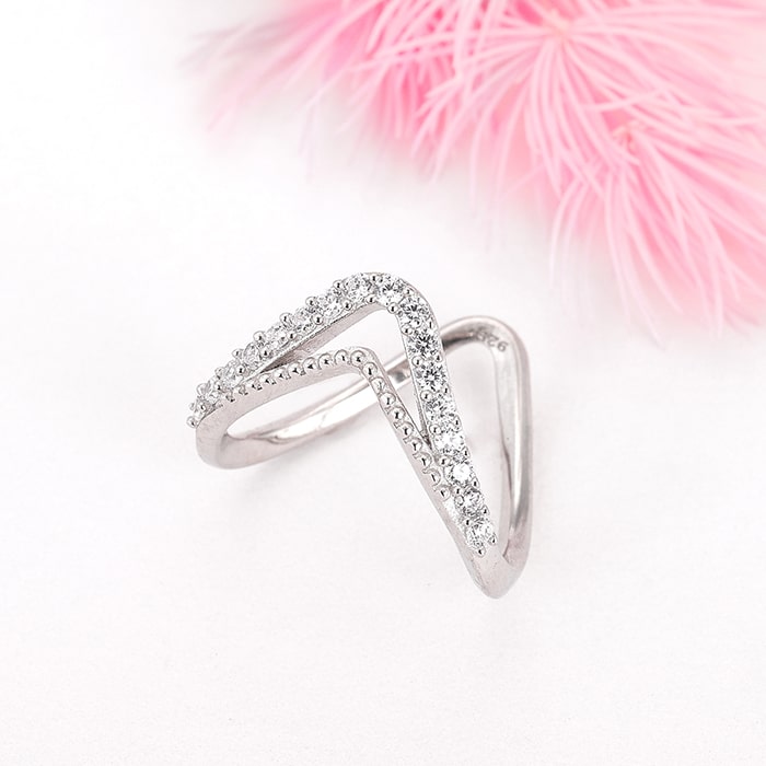 Silver Sparkling Spirits Vanki Ring