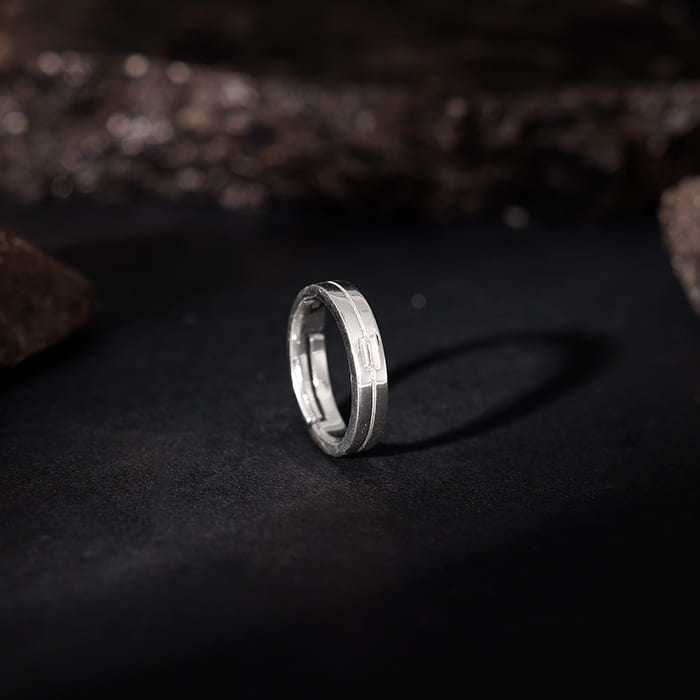 Aditya Roy Kapur Silver Majesty Band For Him
