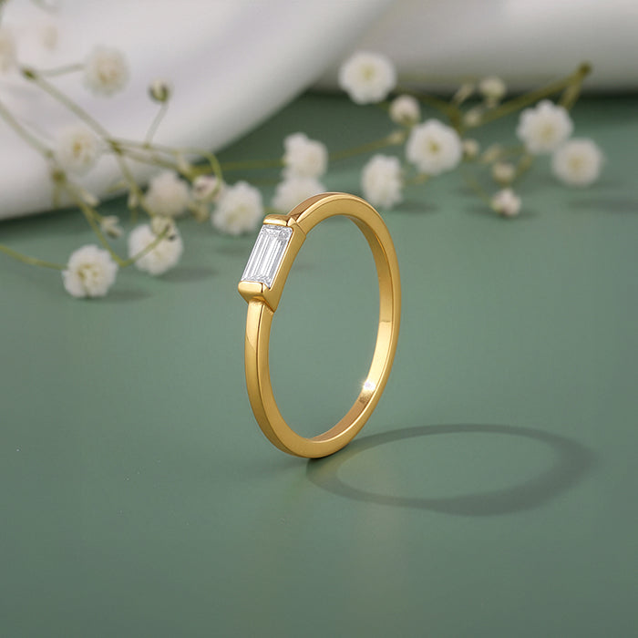Golden Classy Aura Ring